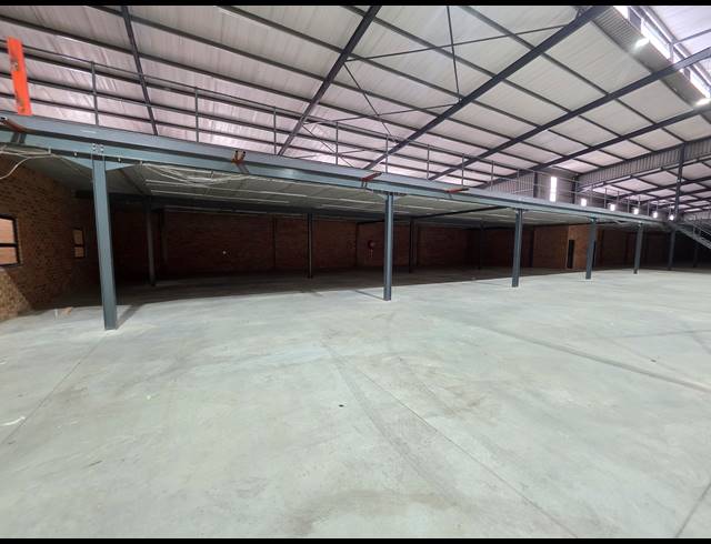 2,342M² WAREHOUSE TO LET IN ORMONDE